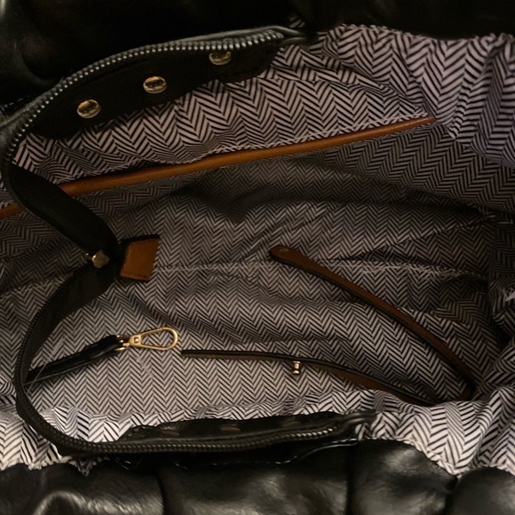 Black hobo-style handbag 🖤 Faux Leather… - Picture 8 of 16